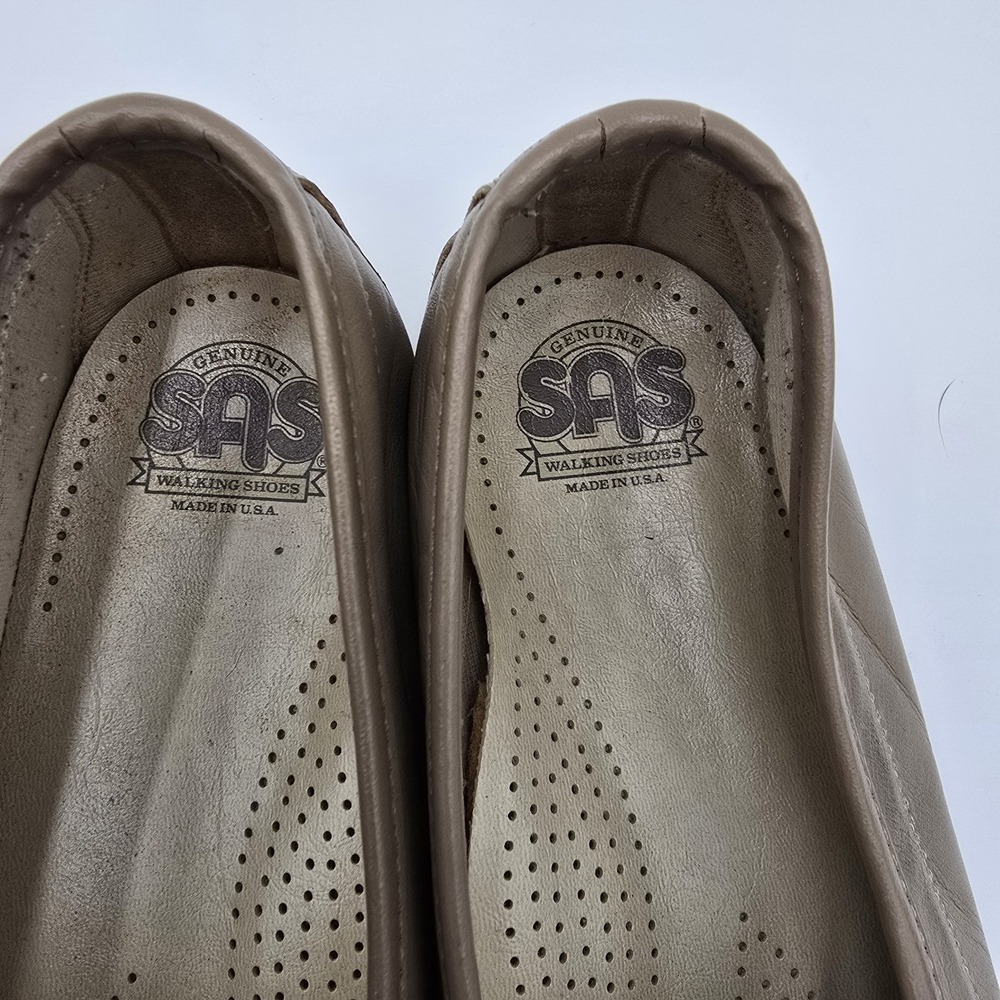 SAS Genuine Leather Siesta Walking Shoes Women's Comfort Loafers Measures As A 9 - Picture 4 of 9